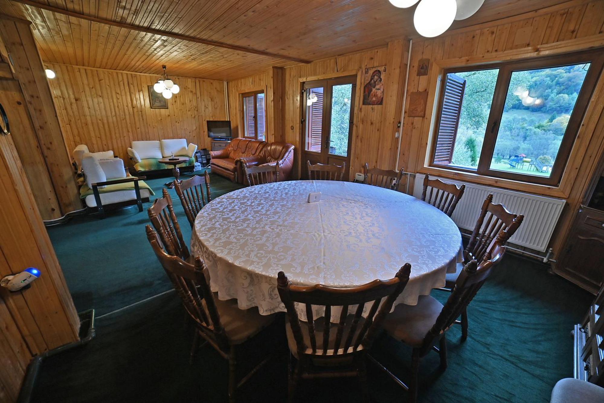 Casa De Vacanta Satic Piatra Craiului La Doi Viermi ภายนอก รูปภาพ